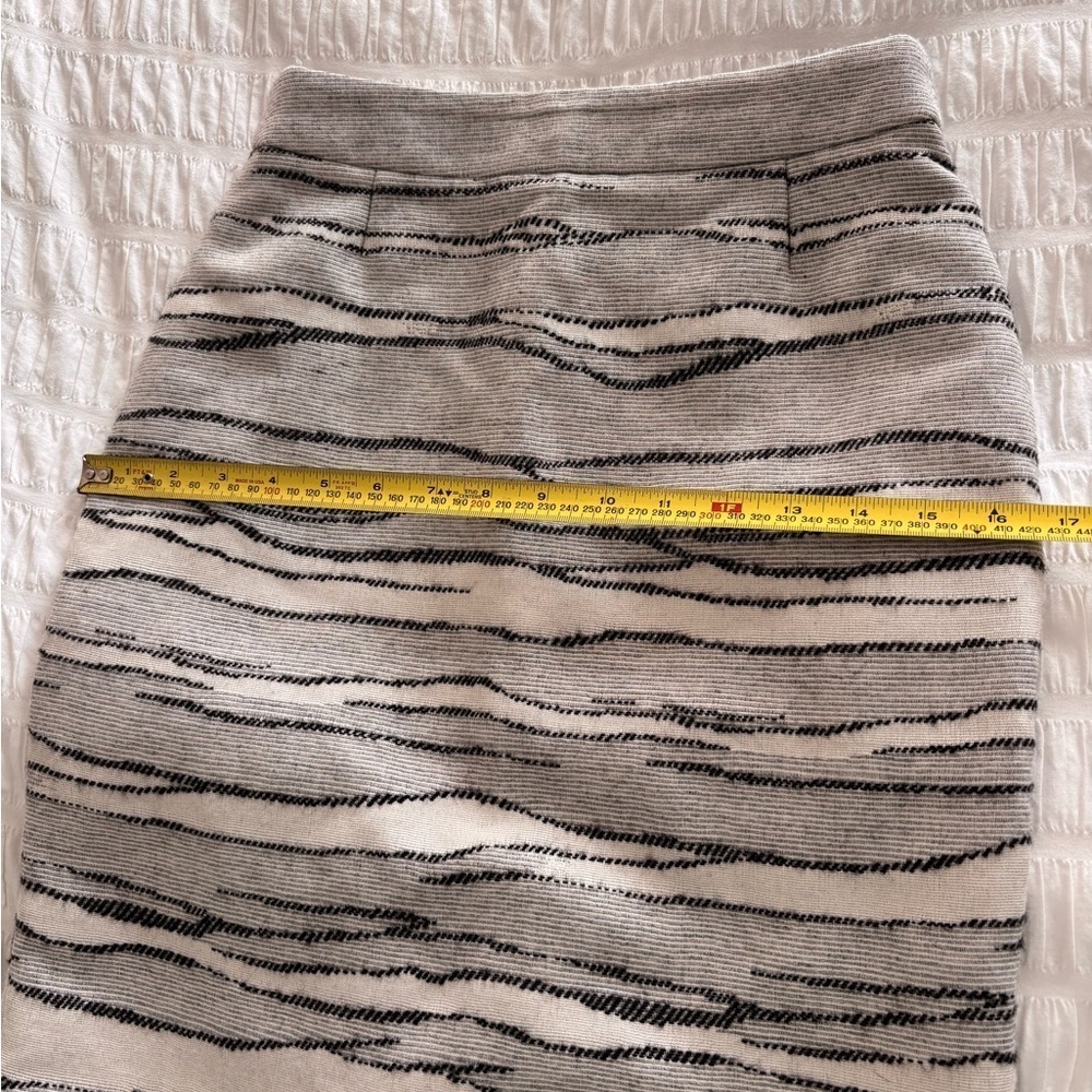 Hugo Boss Gray and Black Striped Pencil Skirt - Picture 2 of 10